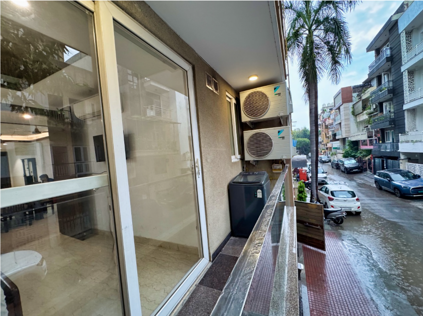 service apartments in paschim vihar