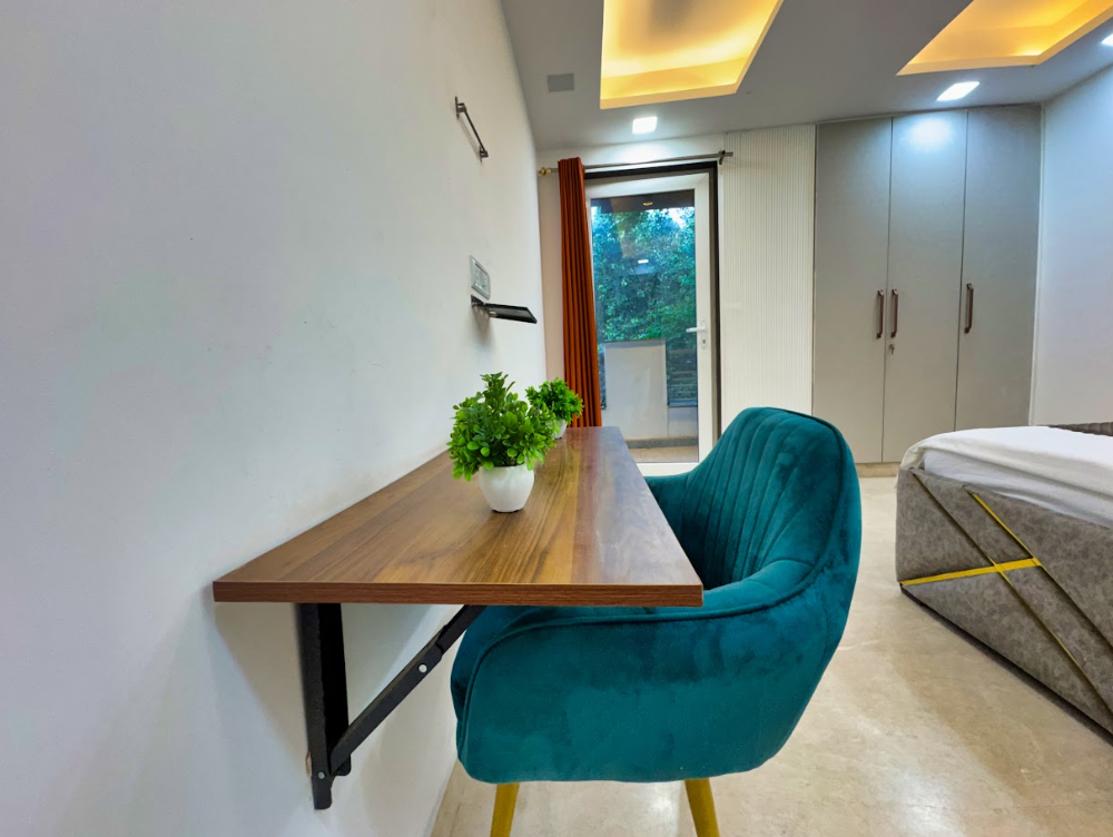 luxury service apartments in west delhi