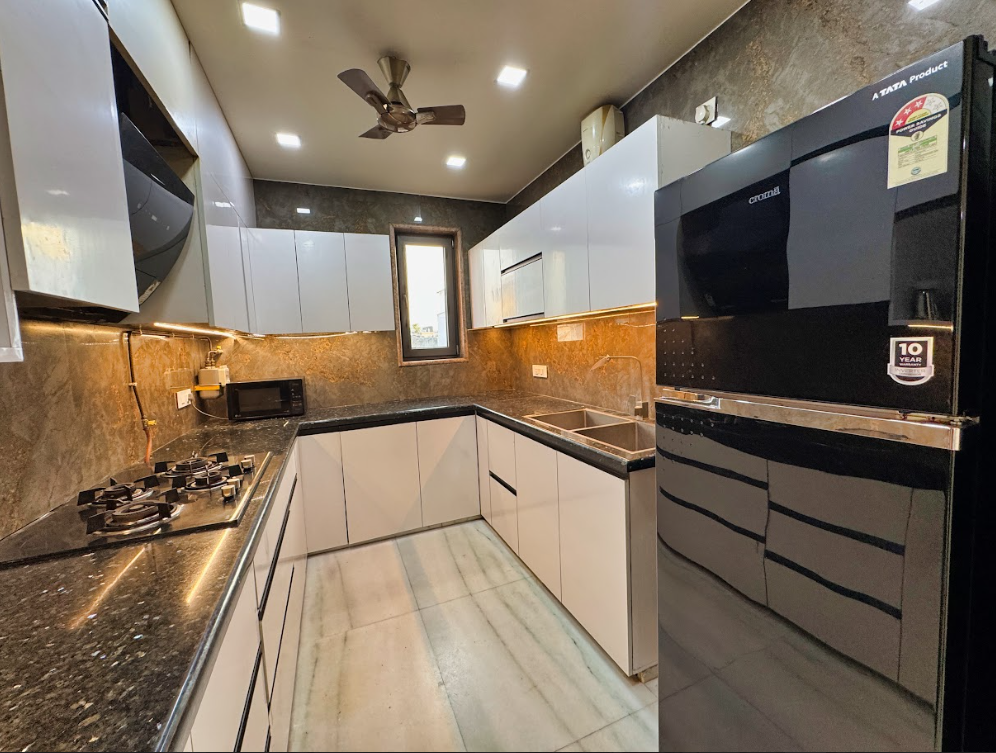 service apartments in Kirti Nagar West Delhi