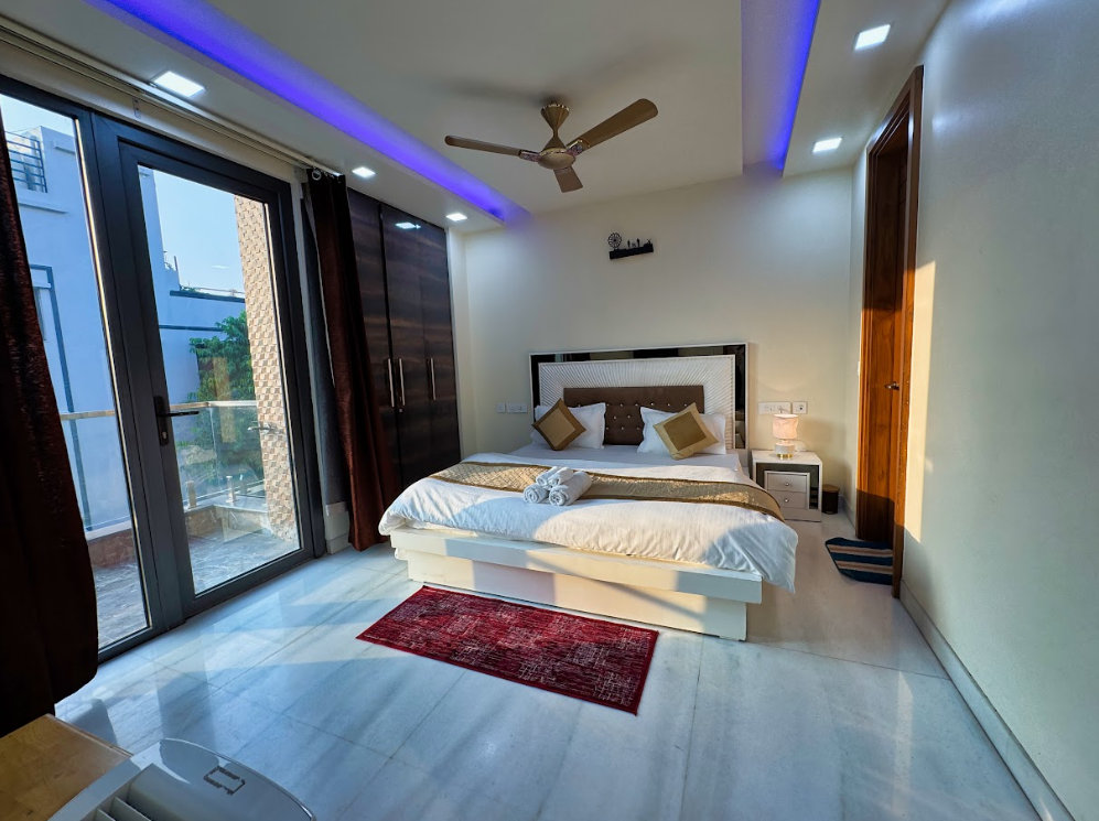 Service Apartments in Tagore Garden