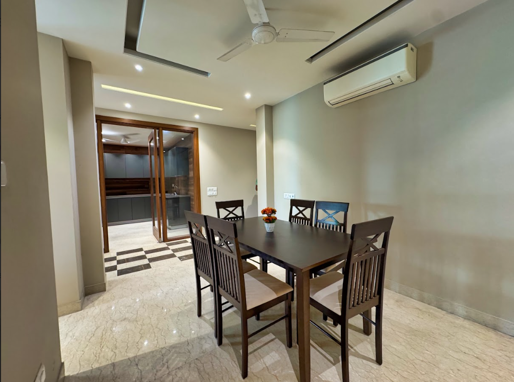 luxury service Apartment near Business hub